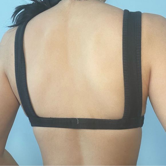 Black ribbed mini bra crop top - Picture 2 of 5